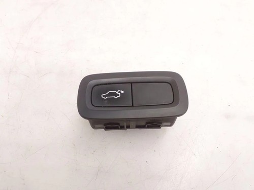 Volvo v90 tailgate open - v90, ii